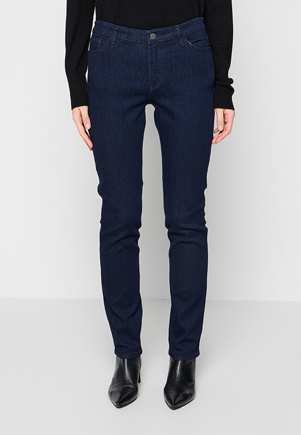 Armani Exchange