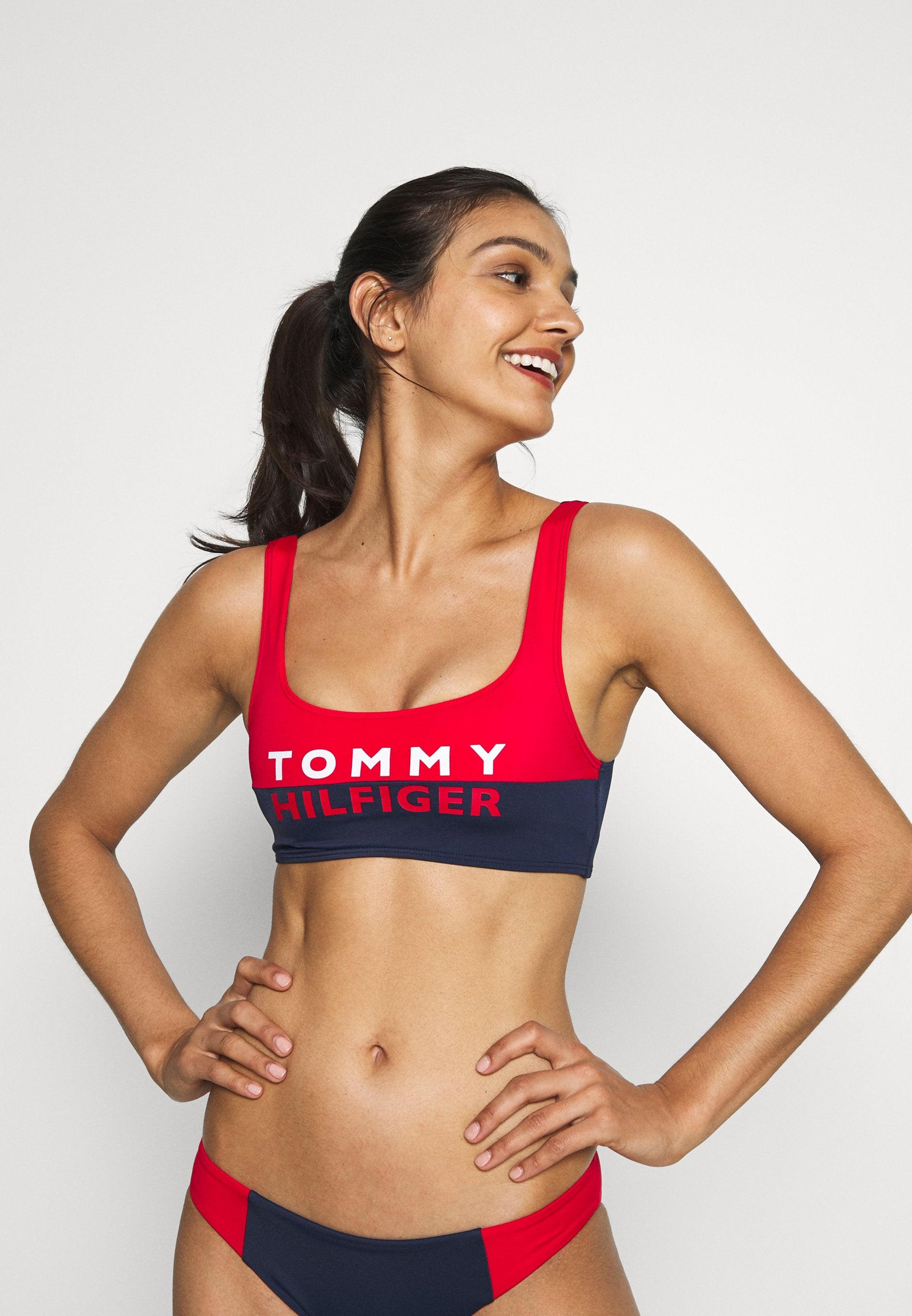 BOLD BRALETTE Media 3