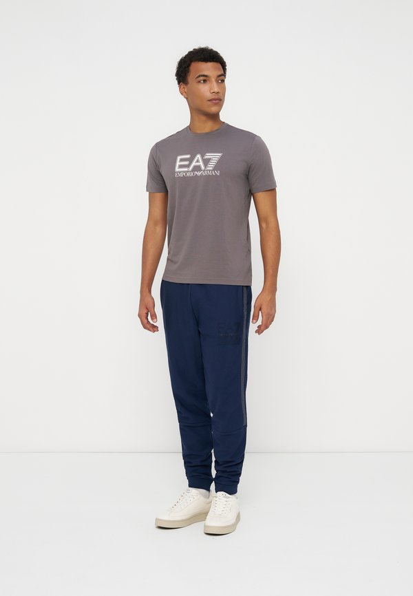 EA7 Emporio Armani