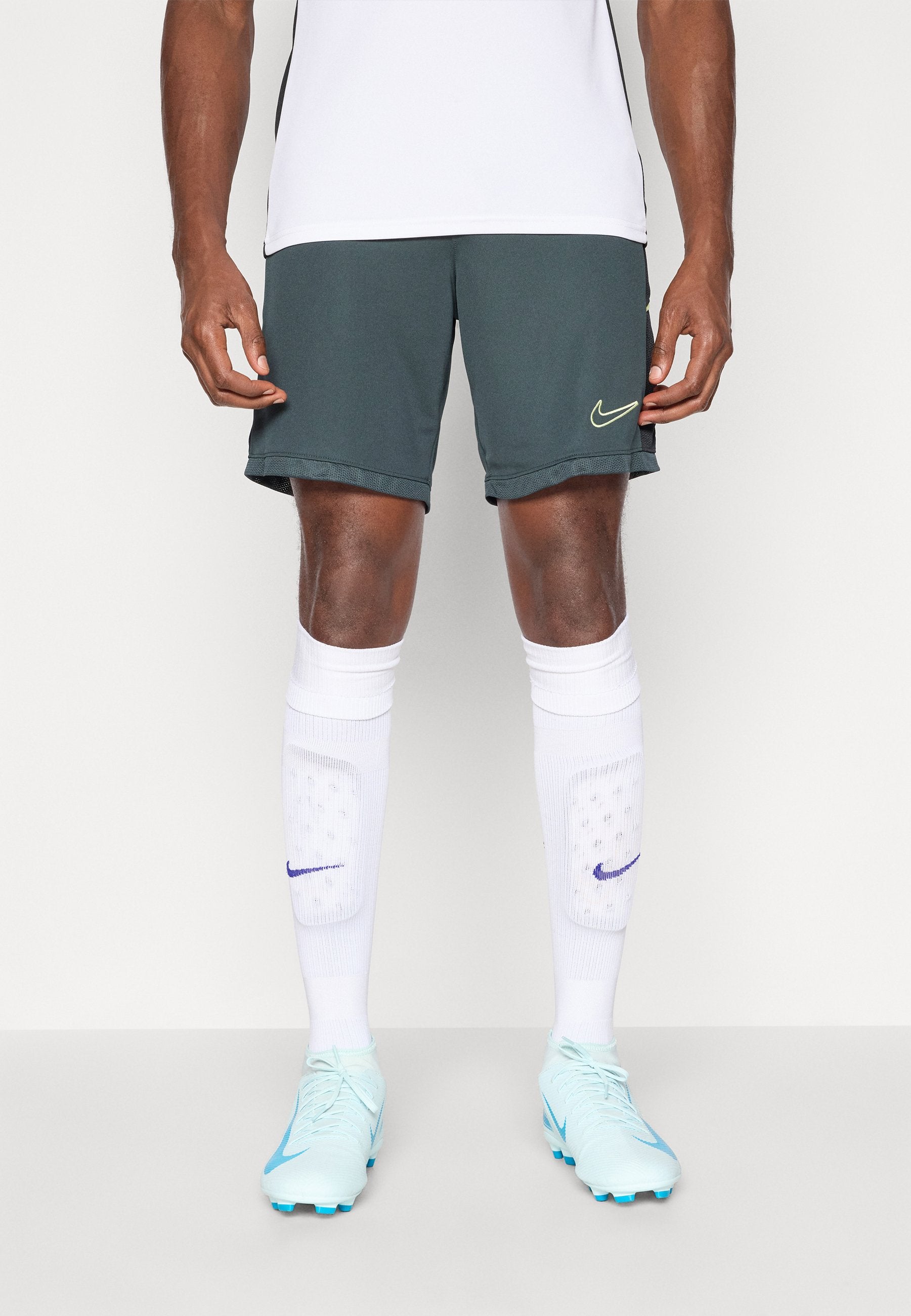 Nike Performance ACADEMY SHORT