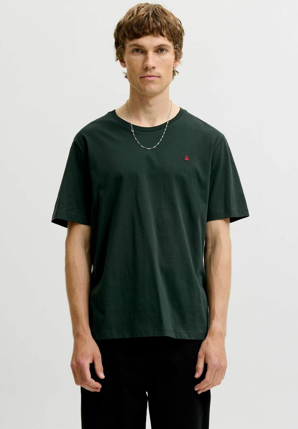 Jack & Jones JJEPAULOS TEE SS CREW NECK NOOS - Basic T-shirt - scarab