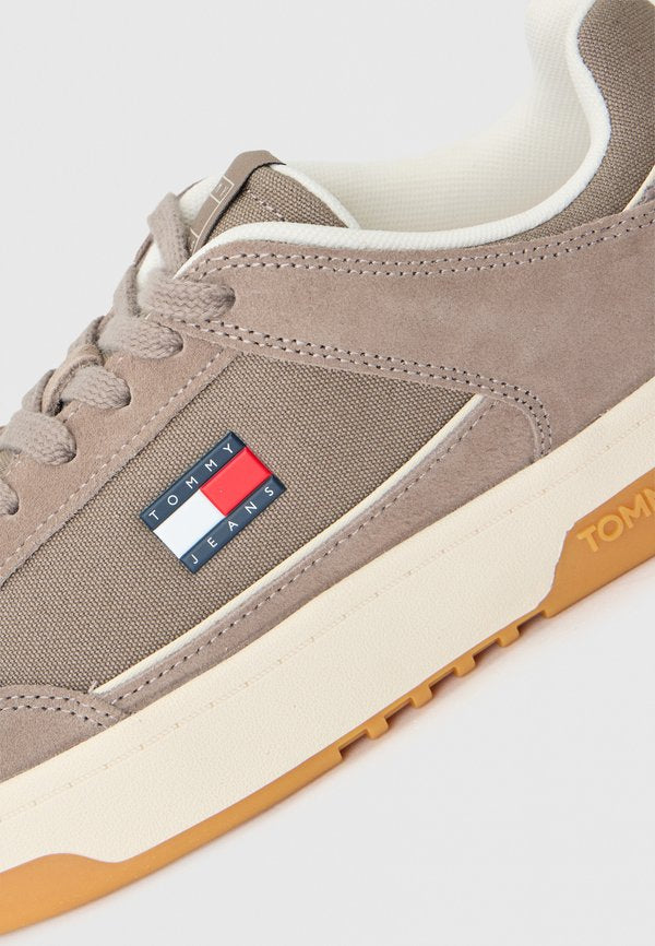 Tommy Jeans