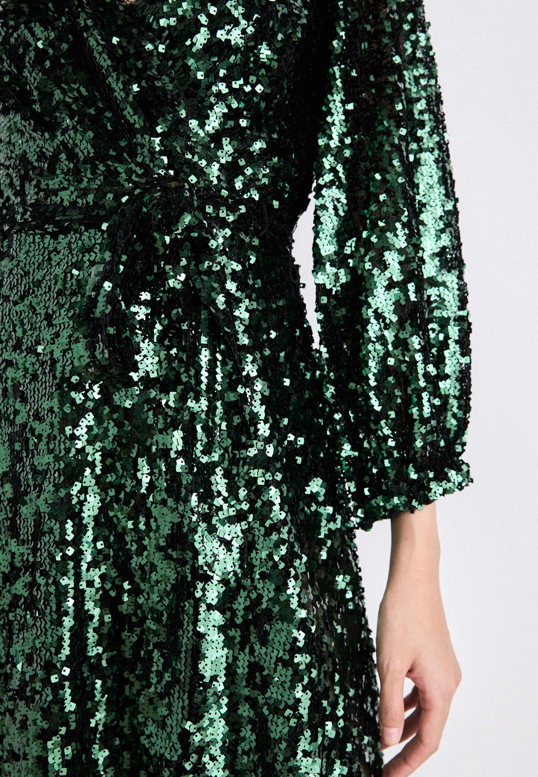 DKNY SEQUIN SURPLICE WRAP