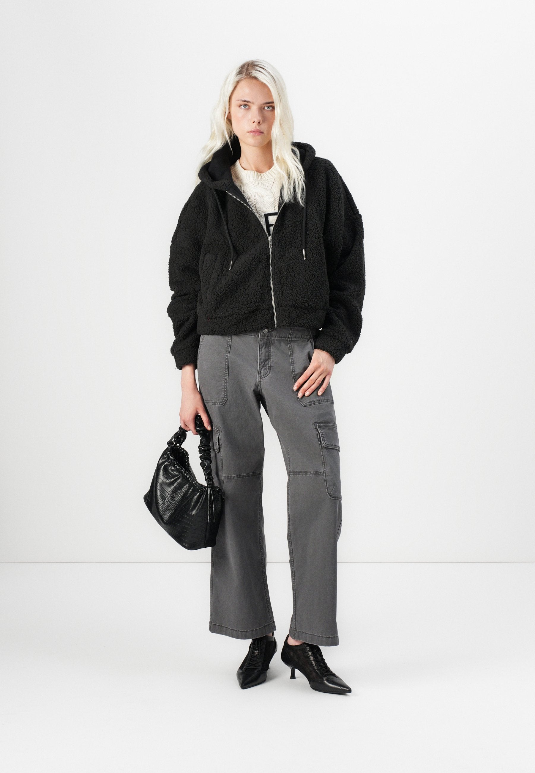 Noisy May NMCUDDLE CROP HOOD JACKET