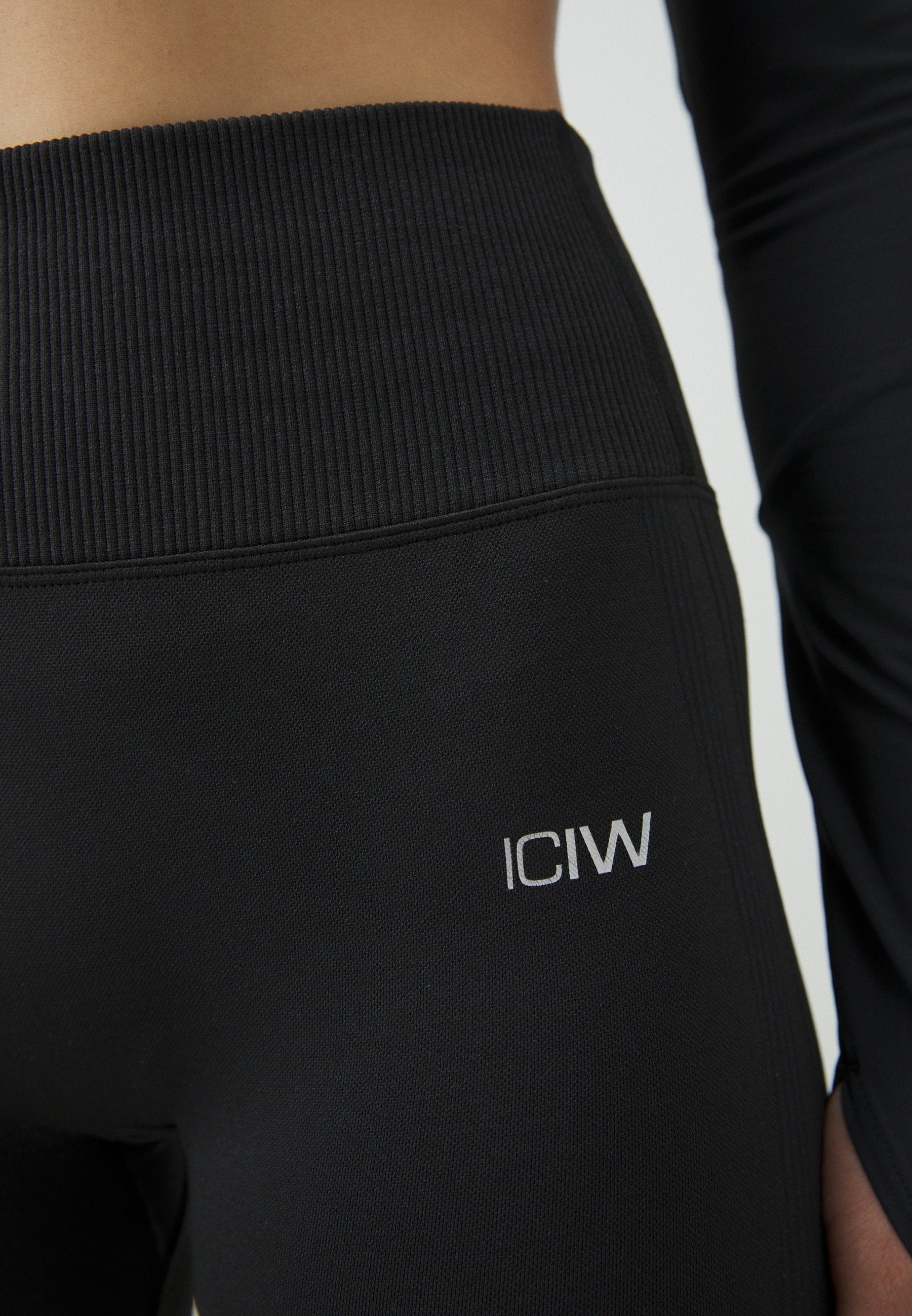 ICANIWILL SEAMLESS