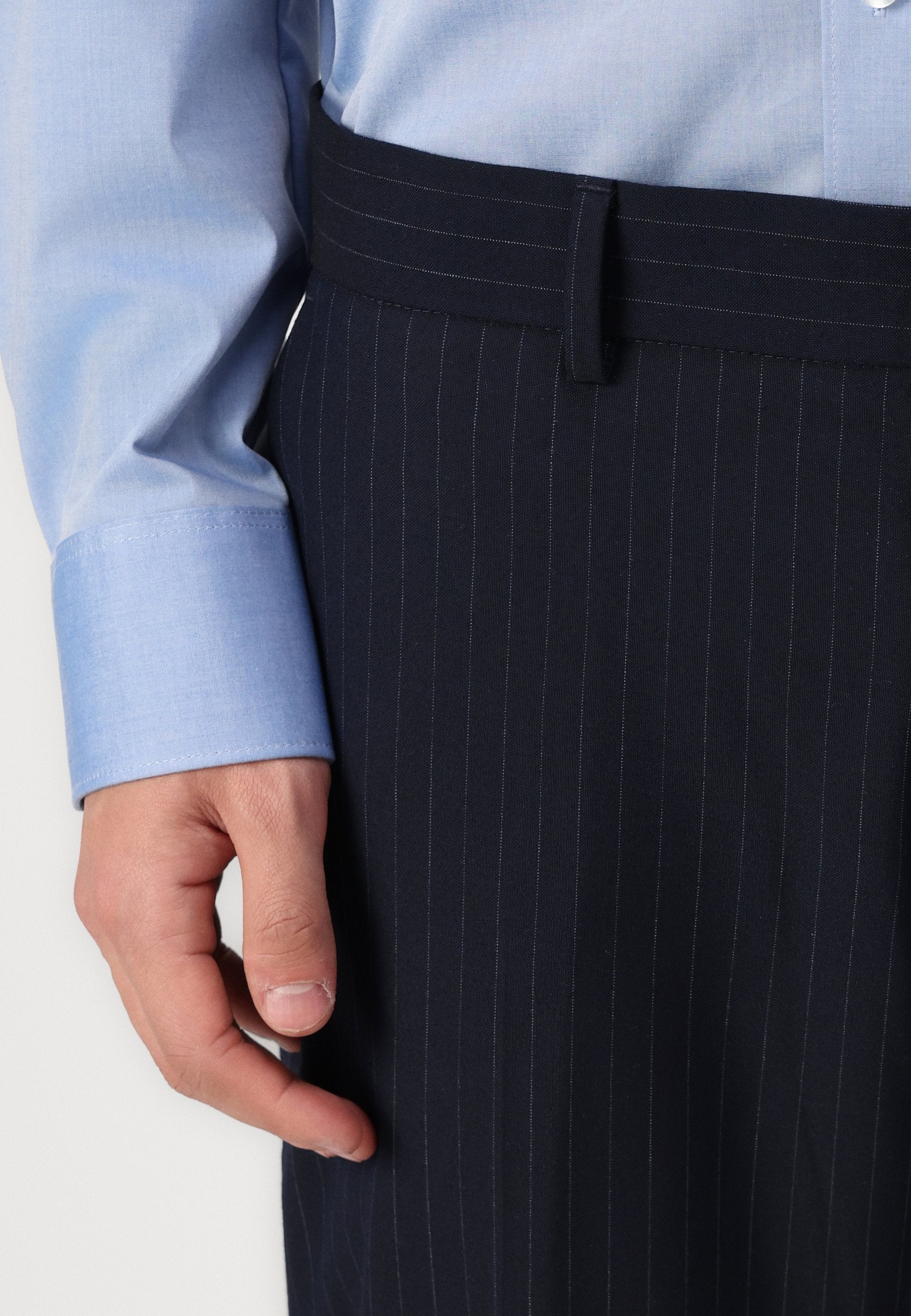 Isaac Dewhirst NOTCH SUIT SLIM