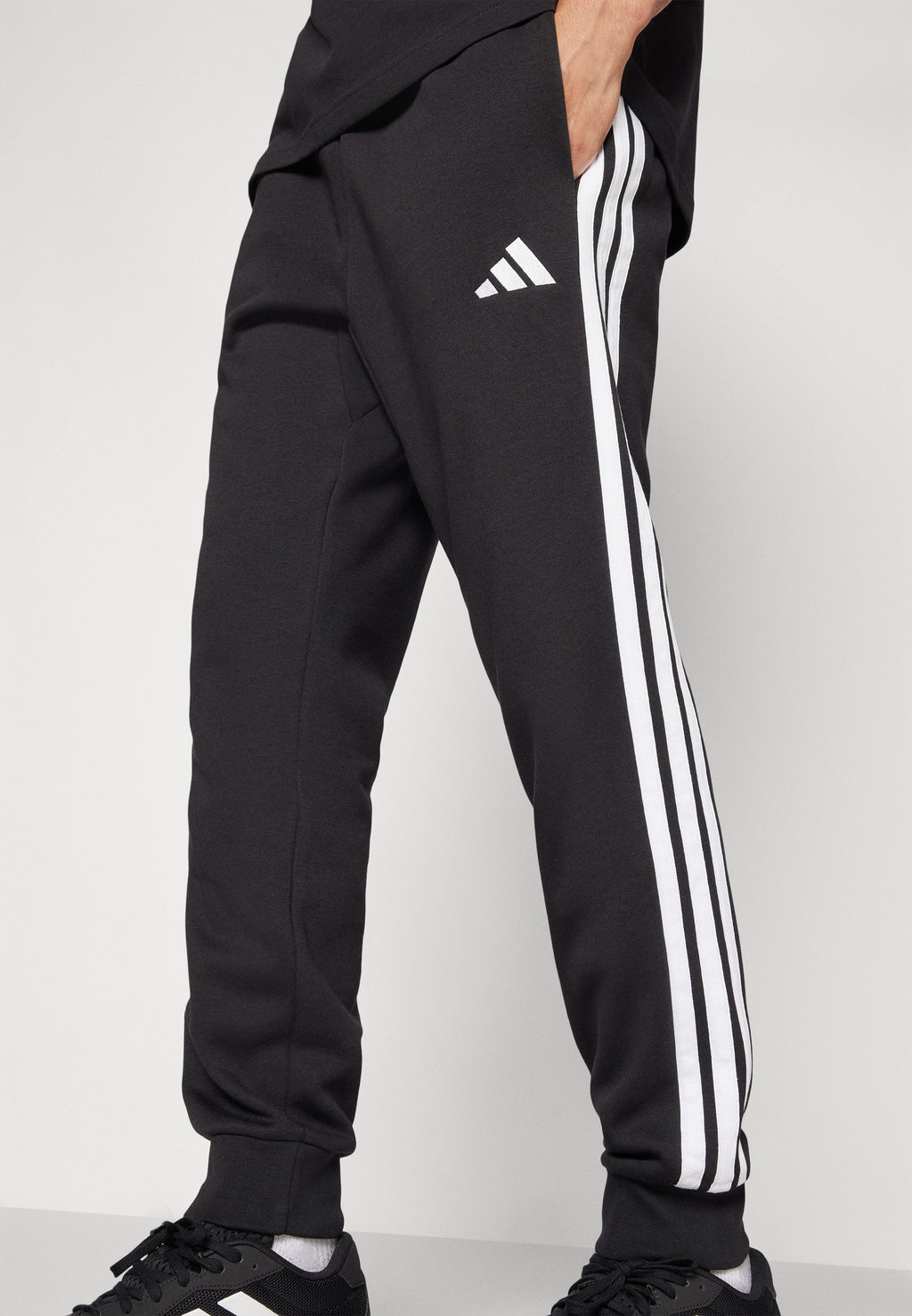 adidas Sportswear REGULAR FIT