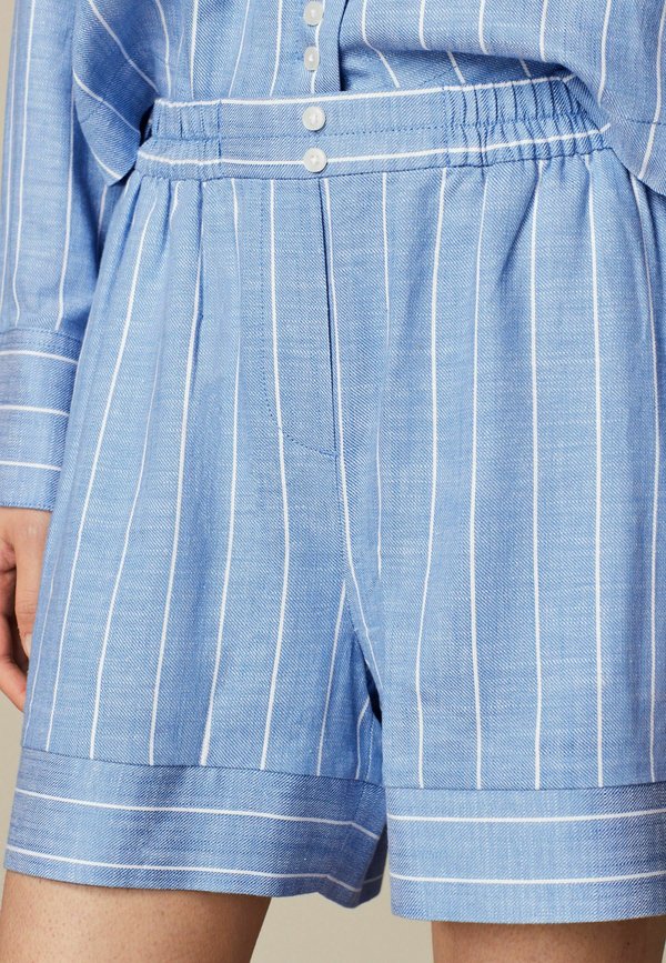 Next REGULAR FIT