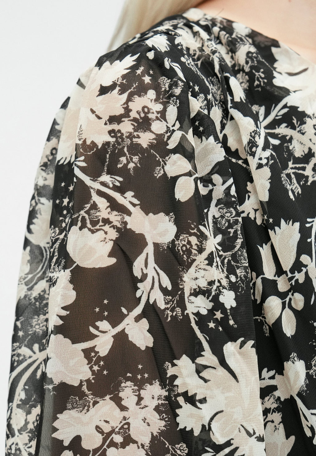 Abercrombie & Fitch PLUNGE WRAP MINI
