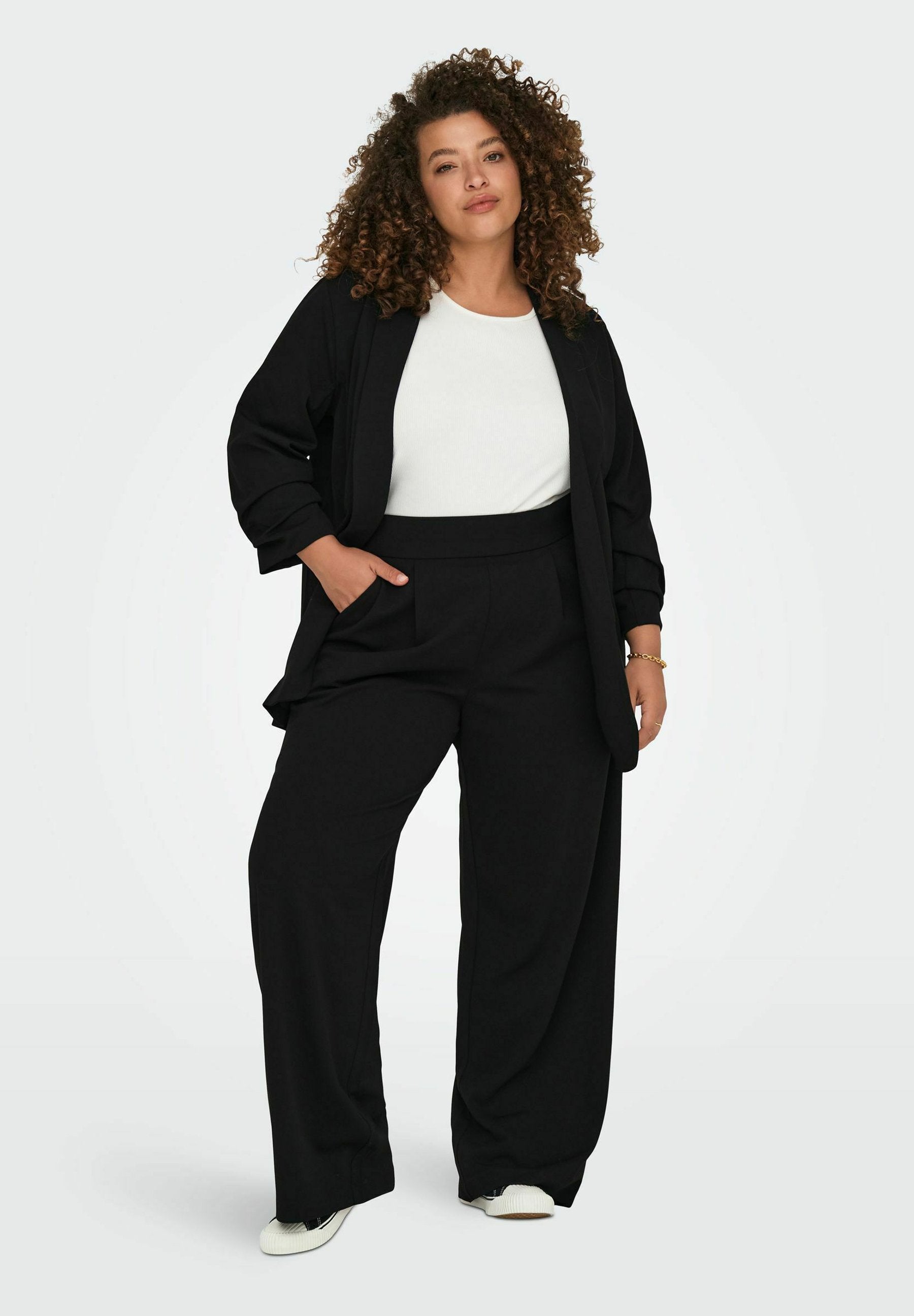 ONLY Carmakoma CARSTILLA ONE PANT