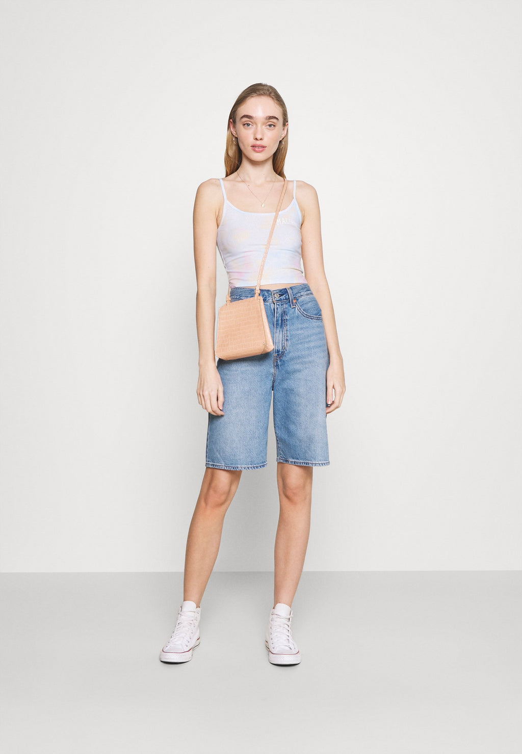 Hollister Co. BARE GRAPHIC BABY