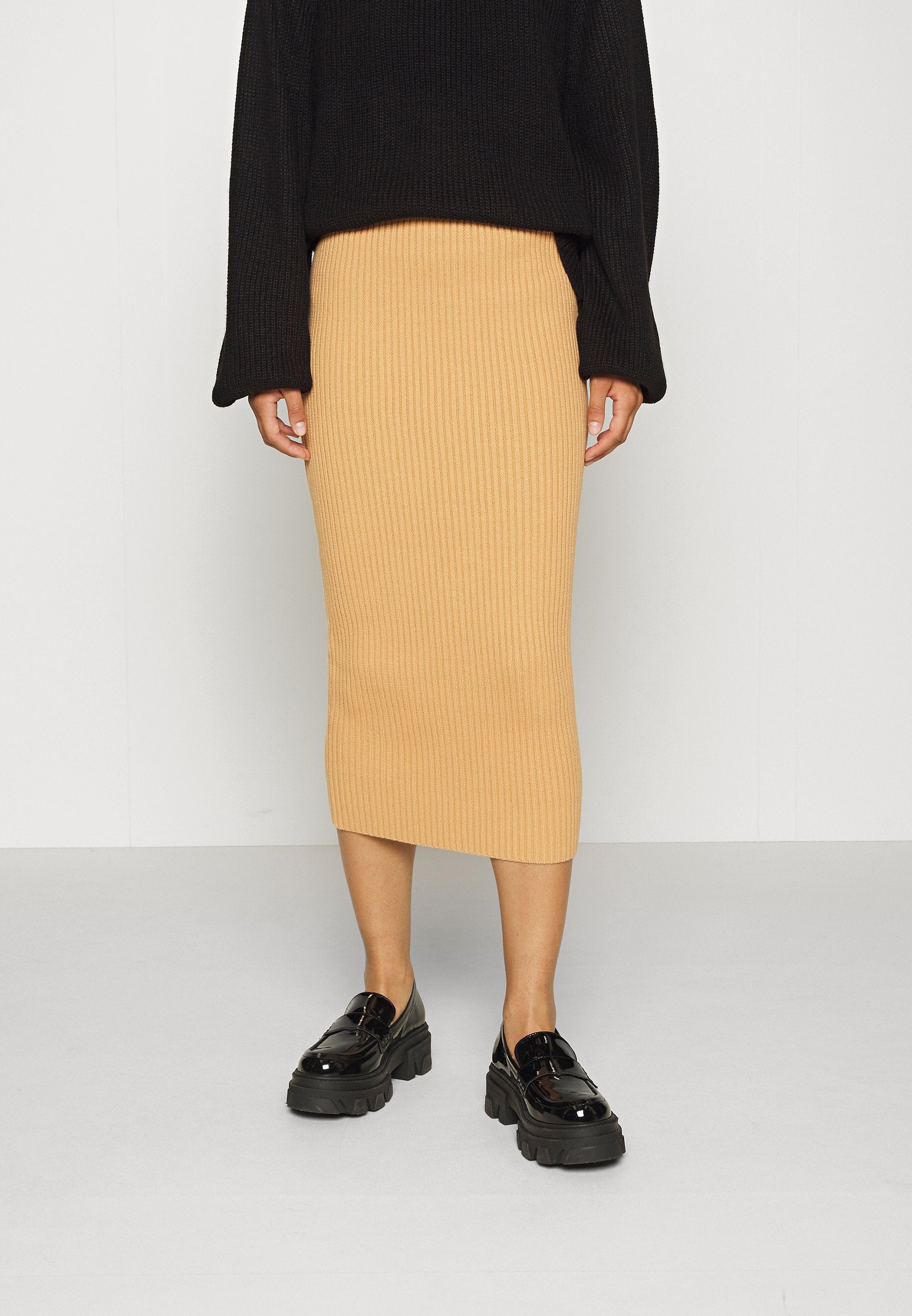 Glamorous SKIRT