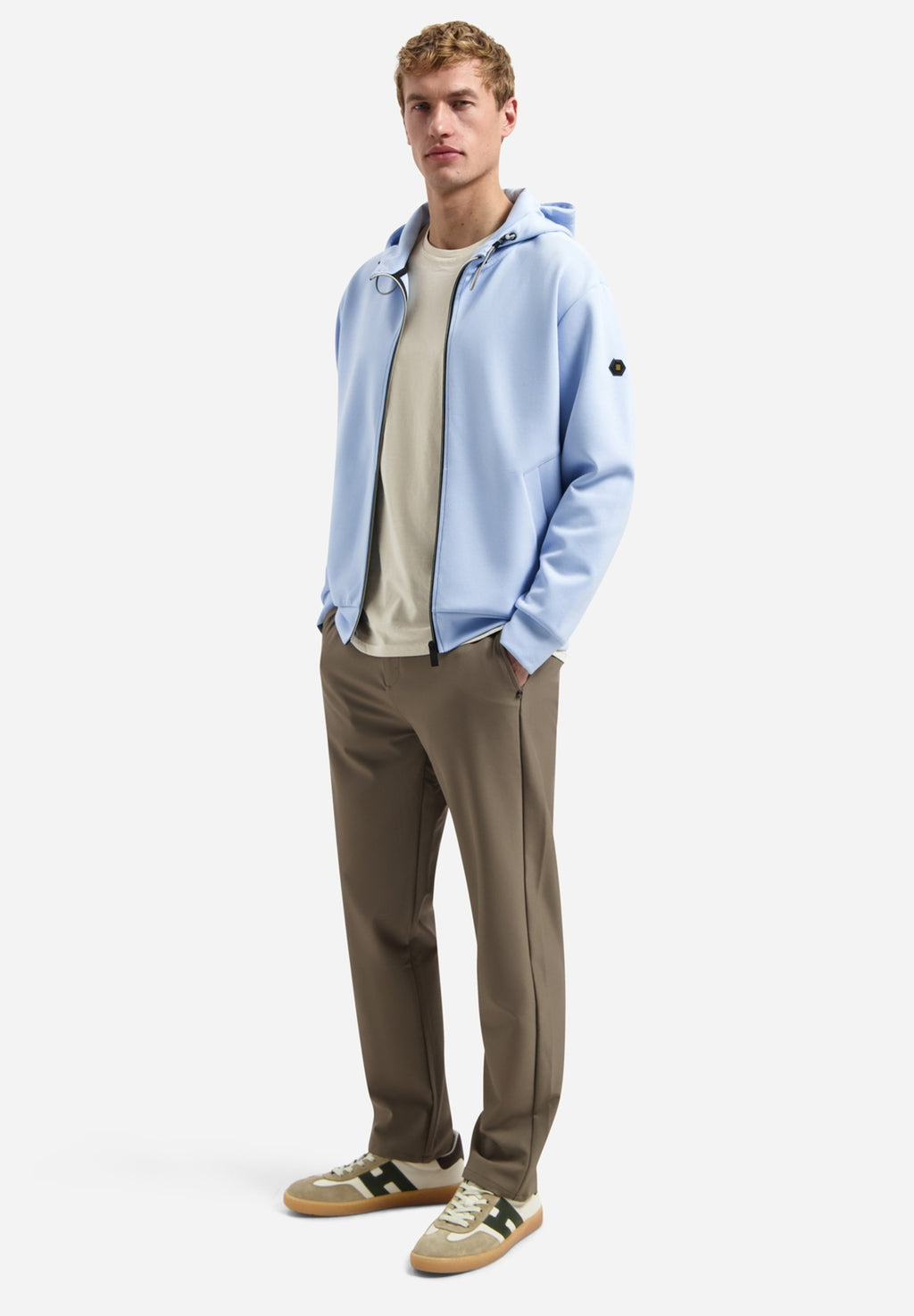 HOODED Media 2