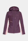 Damen lila Softshell-Jacke mit Kapuze, Frontreißverschluss, Brusttasche und hellrosa Seitenteilen sowie Ärmeldetails.