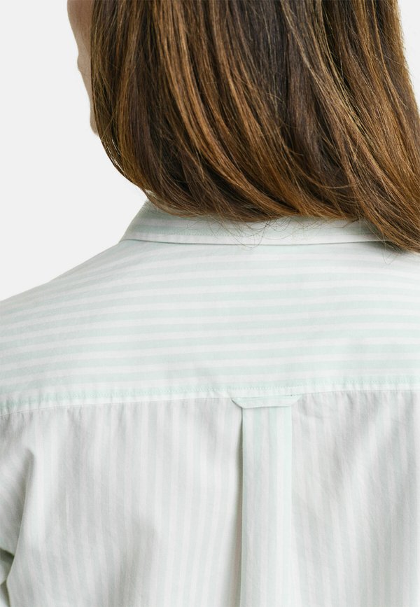 GANT REG CLASSIC POPLIN STRIPED SHIRT