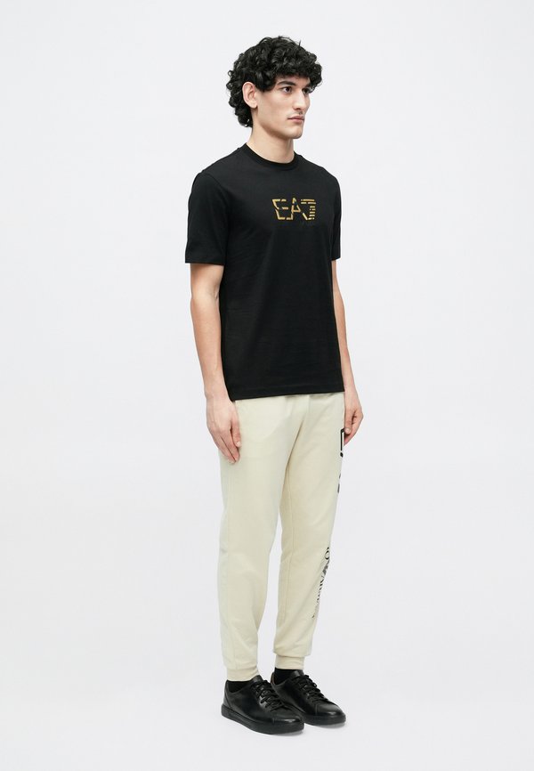 EA7 Emporio Armani TRAIN PREMIUM LABEL TEE SPECIAL LOGO UNISEX