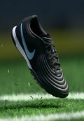 Nike Performance TIEMPO MAESTRO ACADEMY TF UNISEX - Turf football boots - black/ice blue