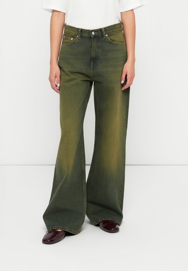 Edwin OLIVIA PANT