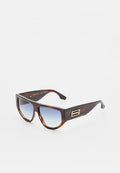 Braune Schildpatt-rechteckige Sonnenbrille mit gradientschwarzen Gläsern und einem silbernen Doppelstegdetail an den Bügeln.