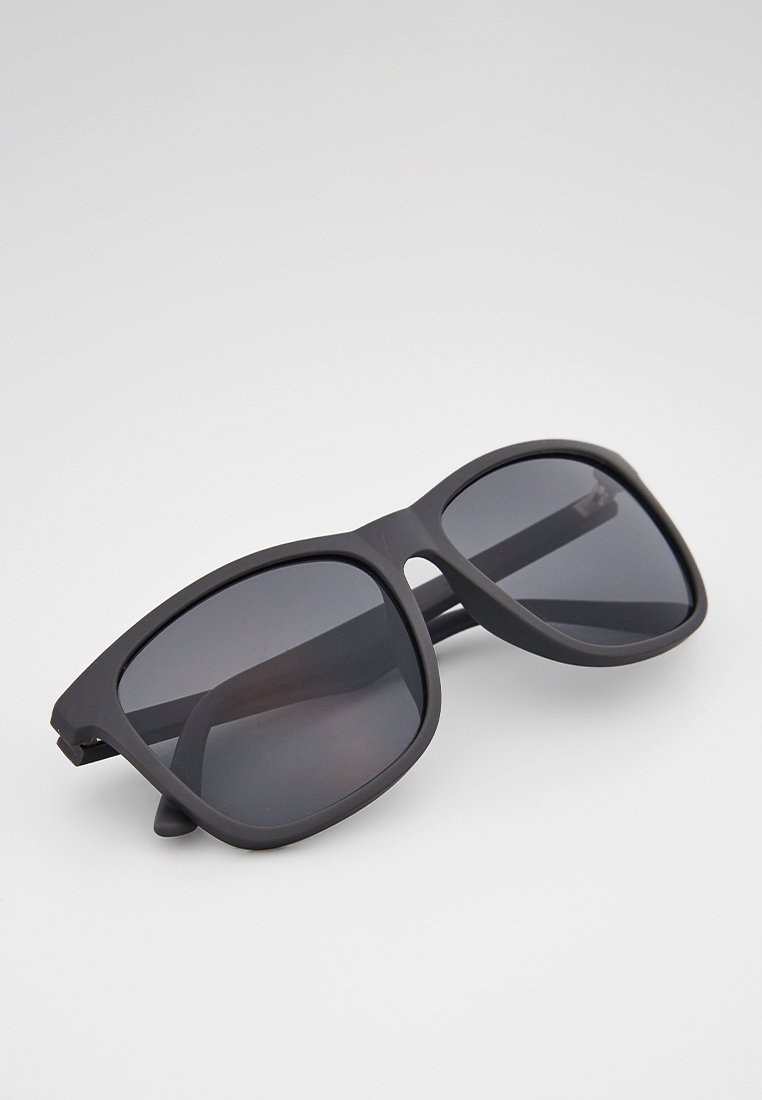 CKC SUN CK20520S 020 57 16 145 UNISEX Media 5