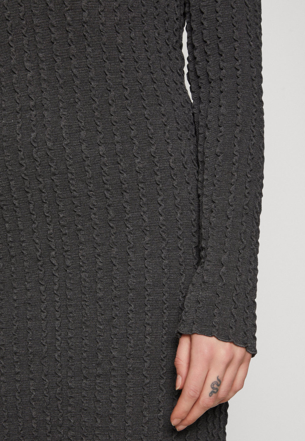 ONLHELLE MOCK NECK KNEE DRESS Media 6