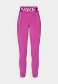 Rosa Nike Leggings mit einem breiten grauen Bund, der den Markennamen trägt. Glatte Textur, knöchellang und mit seitlichen Mesh-Details für Atmungsaktivität.
