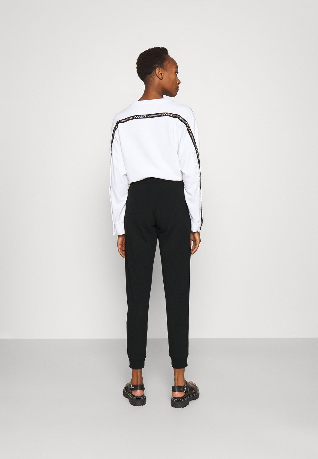 TROUSER Media 4