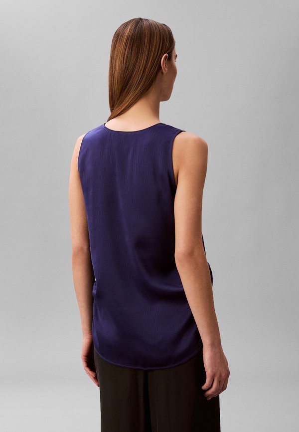 Calvin Klein HAMMERED TANK