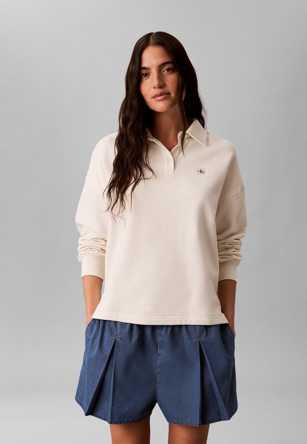 Calvin Klein Jeans LS RLXD WOVEN LABEL TERRY POLO - Polo shirt - tofu