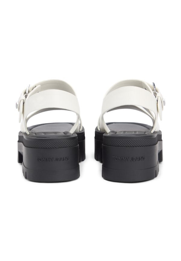 Tommy Jeans BUCKLE LEATHER CLEAT PLATFORM SANDALS