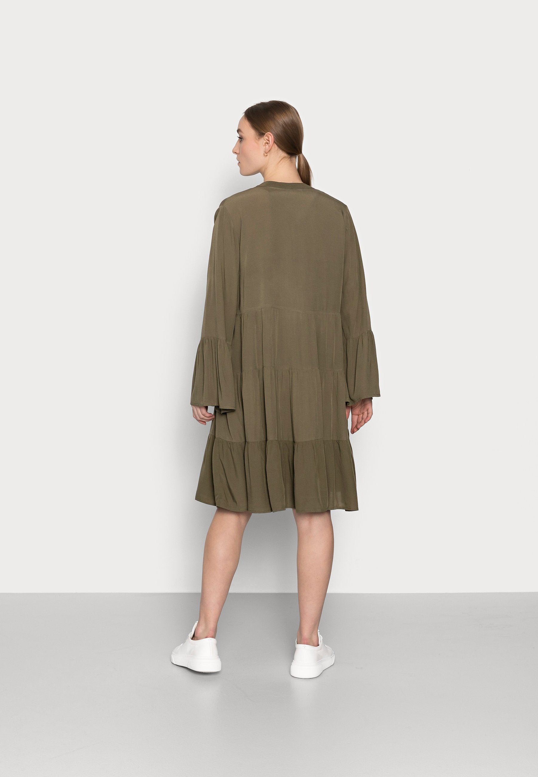 ONLNANCY ATHENA DRESS Media 4