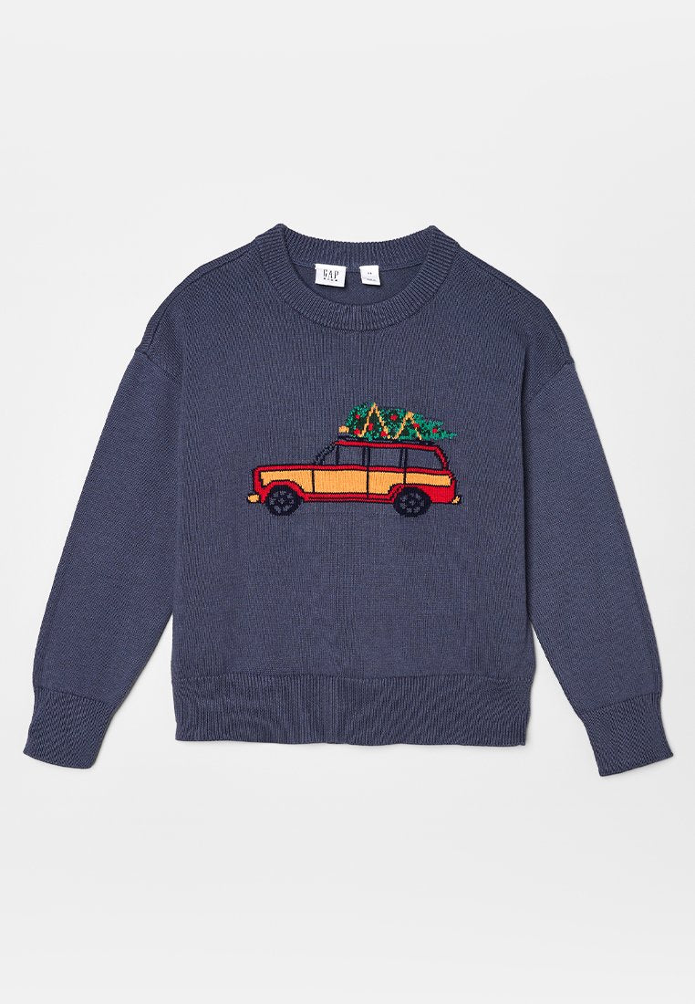 Marineblauer Pullover mit gerippter Textur, bestickt mit einem gelben Auto, das einen grünen Baum auf dem Dach trägt. Rundhalsausschnitt und lange Ärmel.