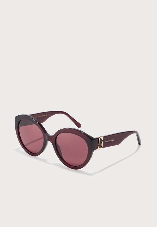 MARC JACOBS