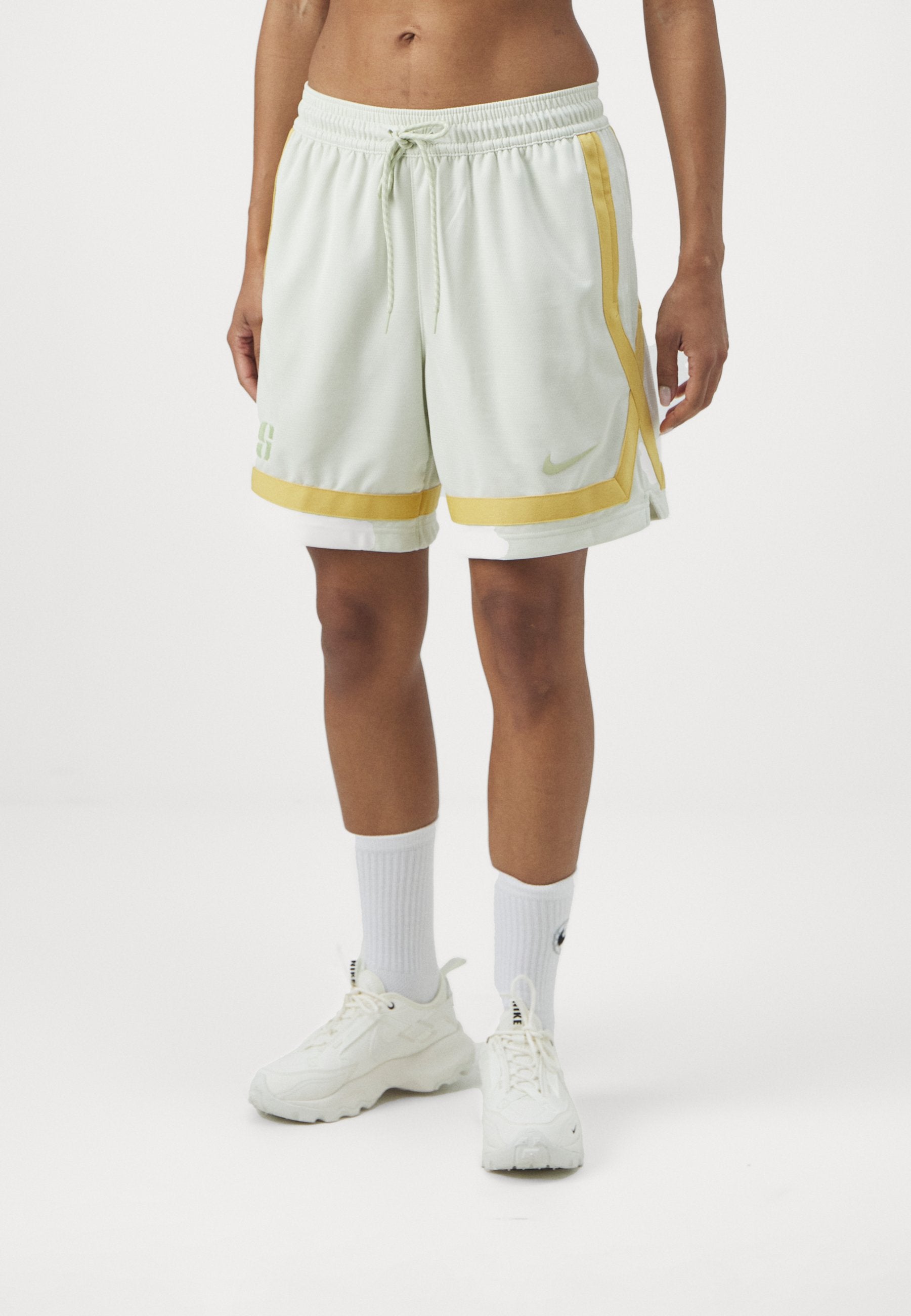 Nike Performance SABRINA