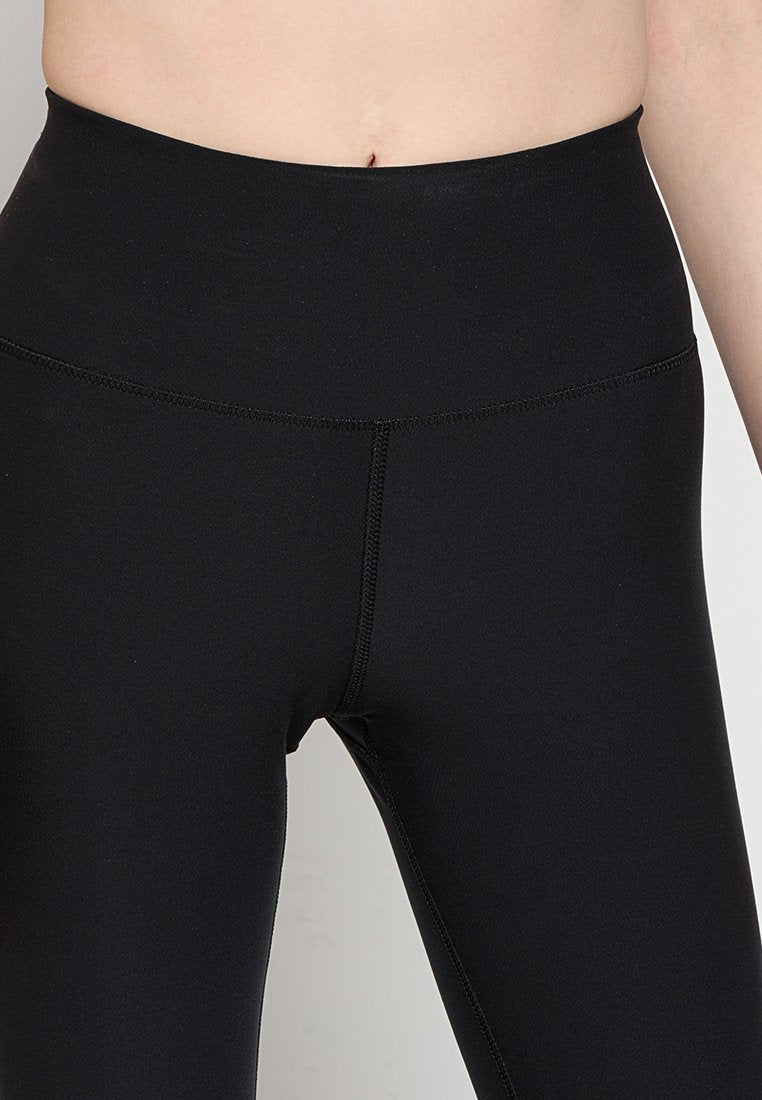 Nike Performance