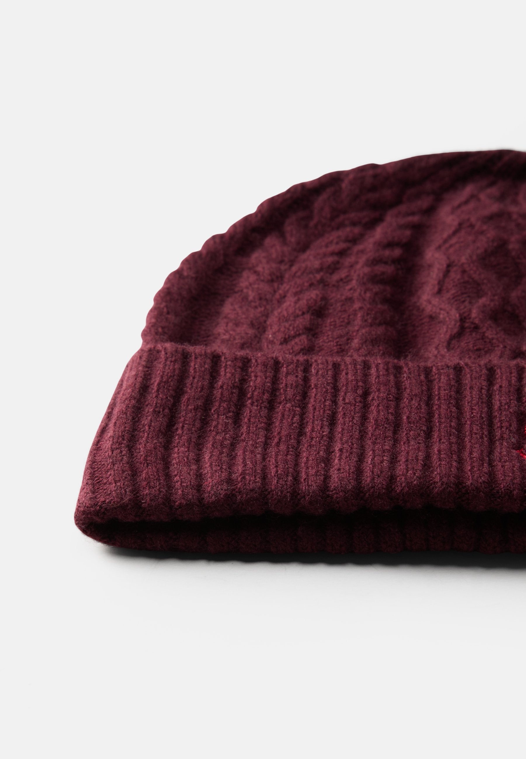 CREST BEANIE UNISEX Media 4