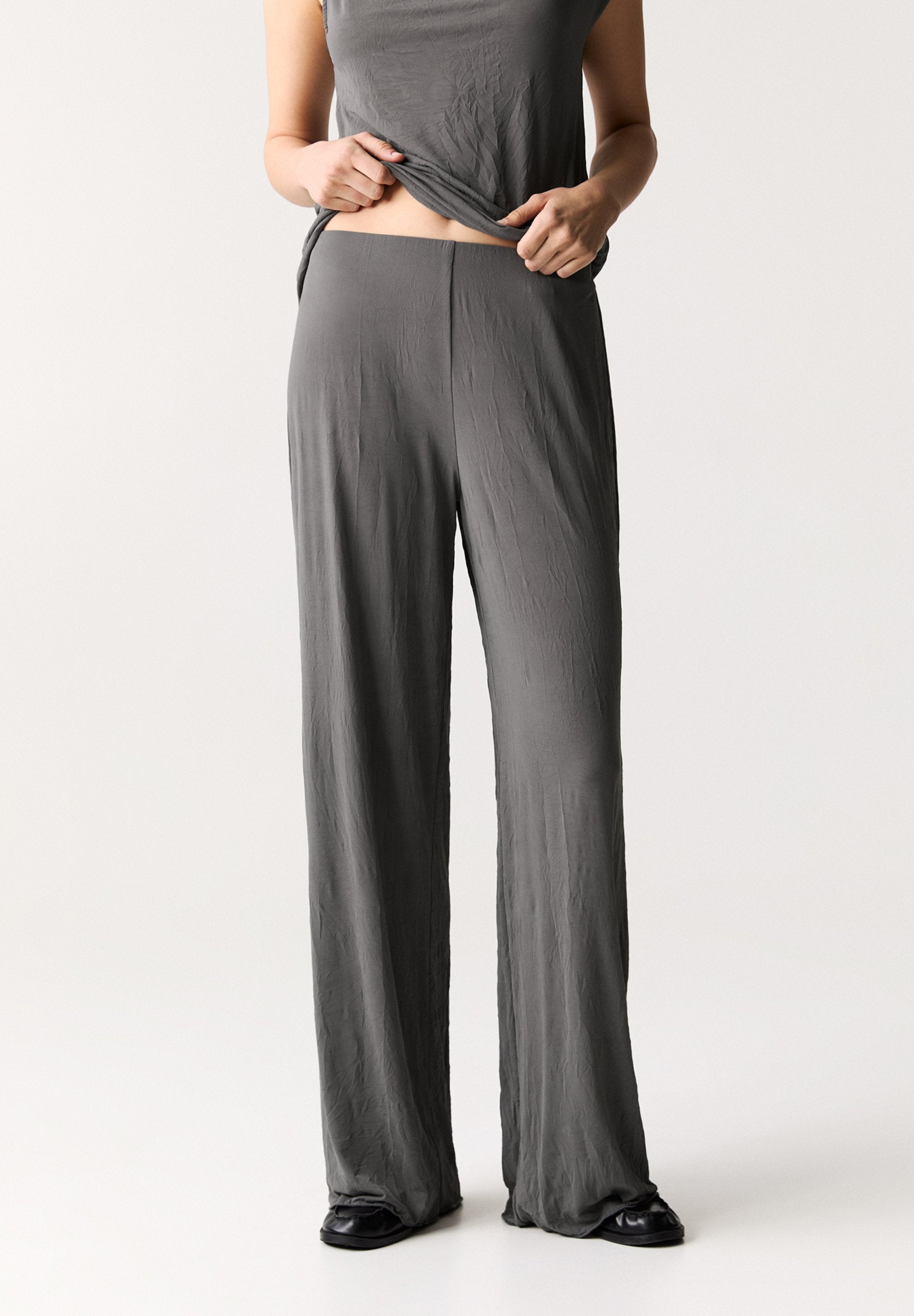 PULL&BEAR CREASED