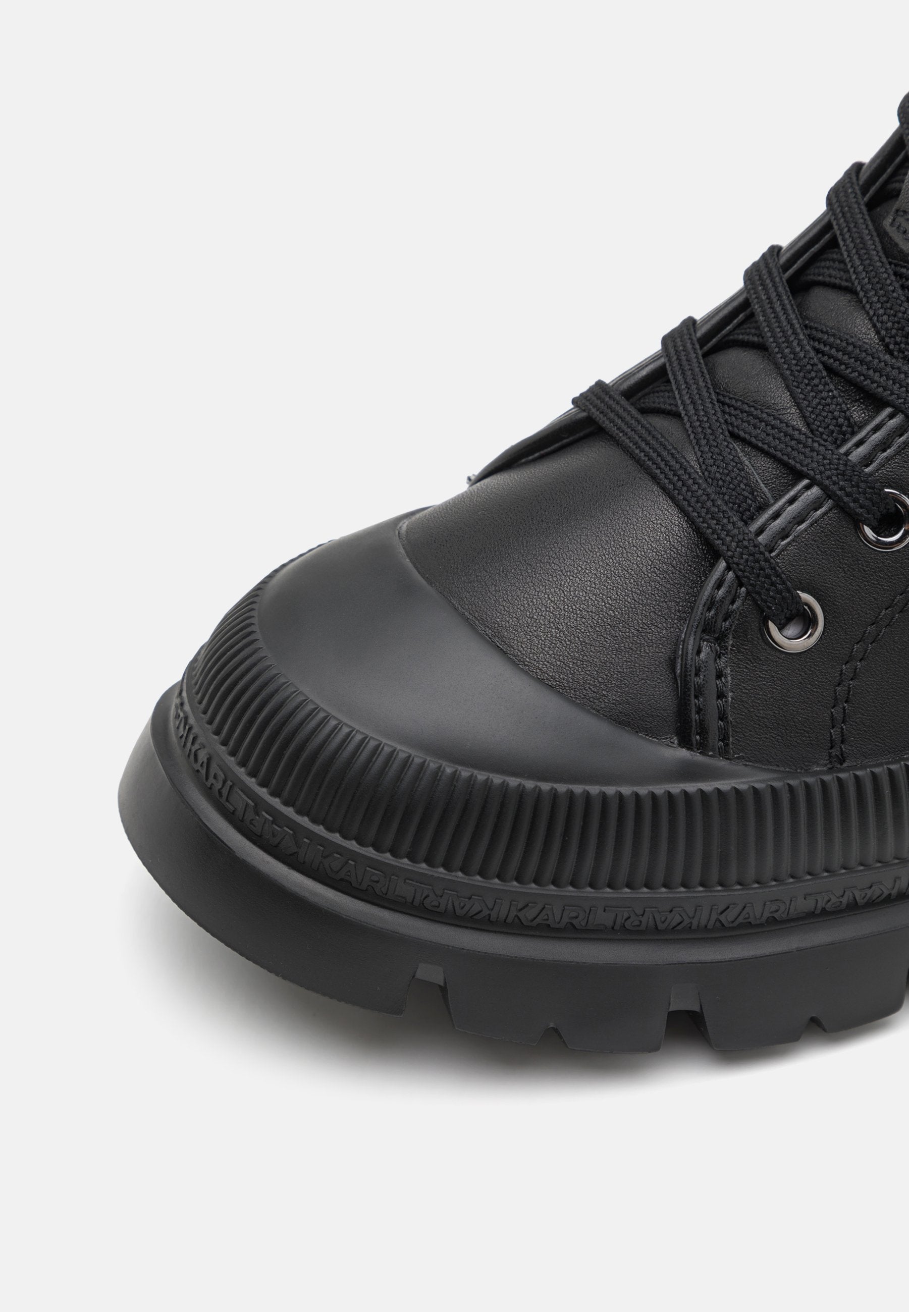 TREKKA MAISON MID Media 7