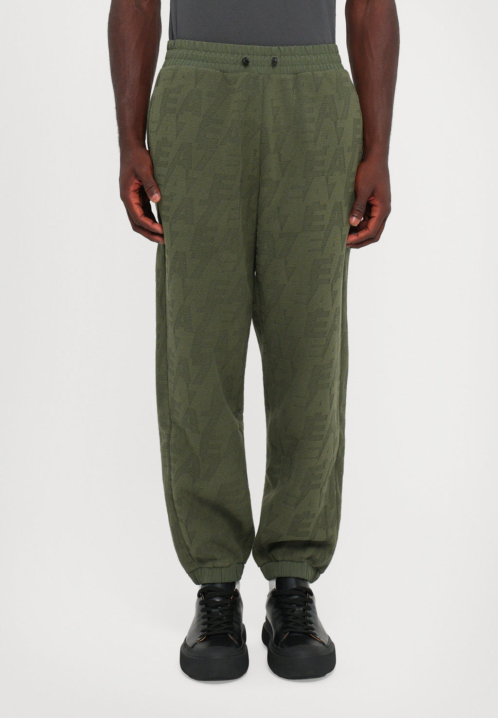 TRAIN LOGO SERIES PANTS Media 3