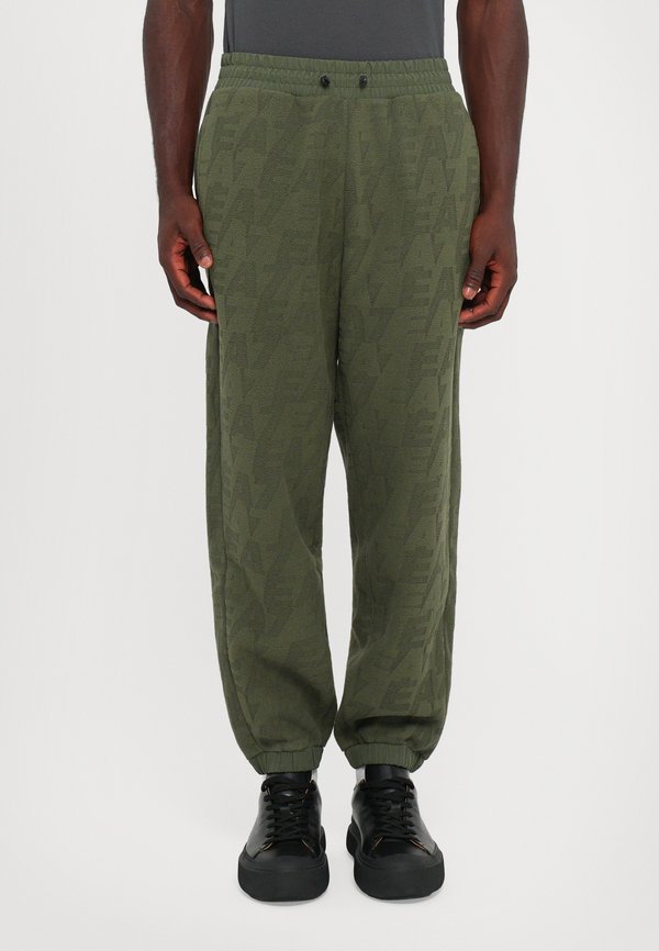 EA7 Emporio Armani TRAIN LOGO SERIES PANTS