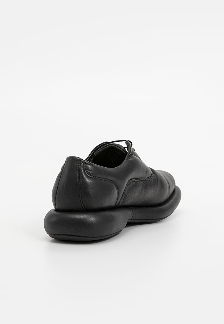 Clarks CUR