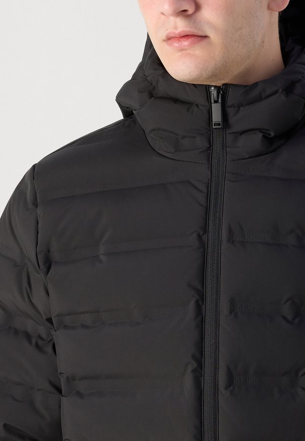Calvin Klein PACKABLE EMBOSSED LOGO