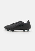 Schwarze Fußballschuhe mit strukturiertem Obermaterial, geschwungener Form und Schnürdesign. Besitzt einen kontrastierenden dunkelblauen Nike-Swoosh und eine genoppte Außensohle.