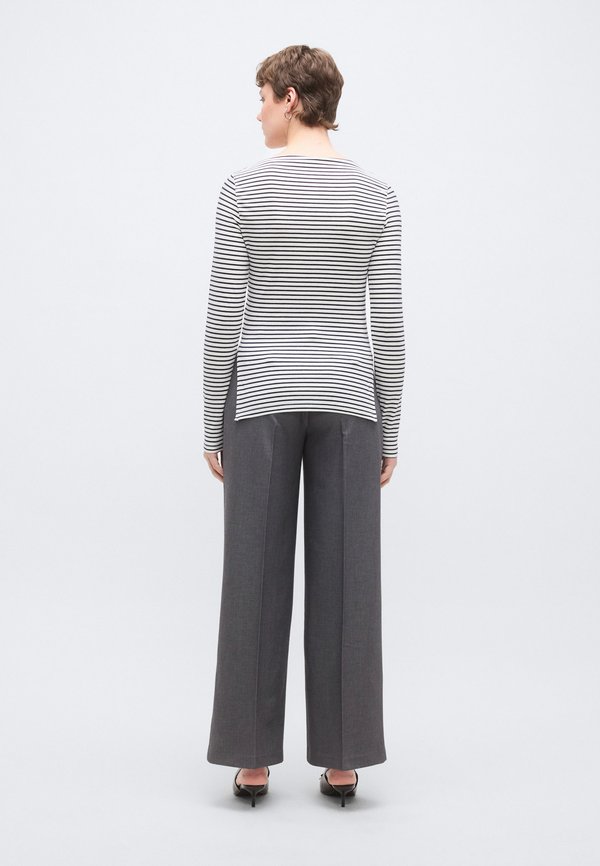 ONLY Tall ONLKISS BOATNECK