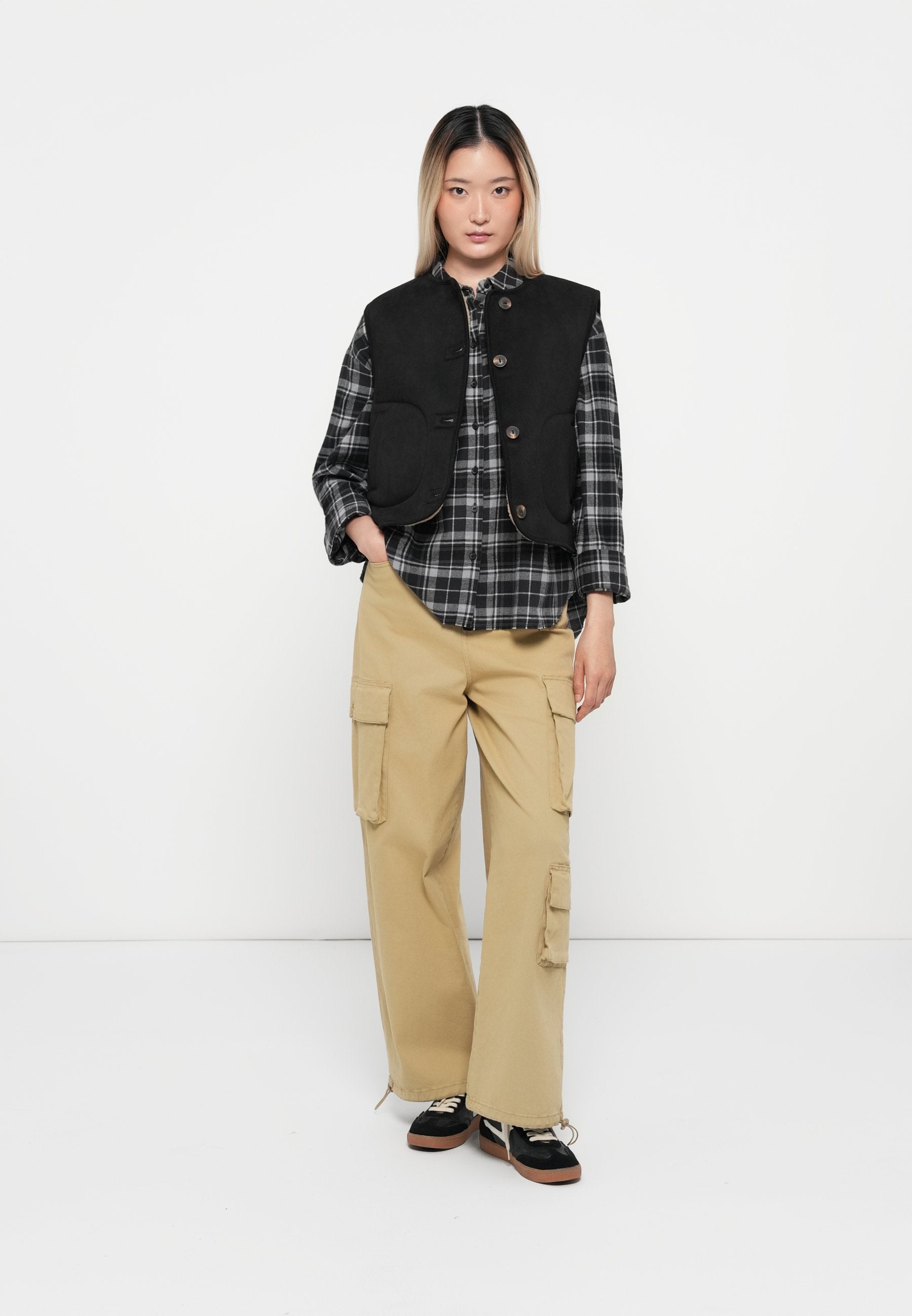 ONLNICO BONDED WAISTCOAT Media 2