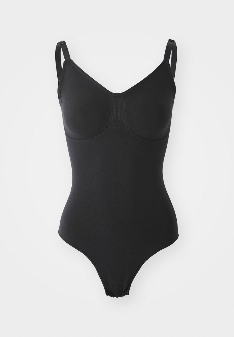 Schwarzer Bodysuit aus glattem, dehnbarem Material mit V-Ausschnitt, verstellbaren Trägern und nahtlosen Seiten. Verfügt über vorgeformte Cups für Unterstützung.