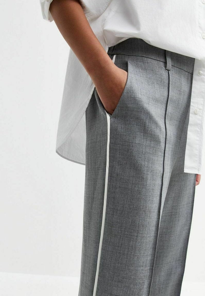 New Look TAILORED CONTRAST PIPING STRAIGHT LEG