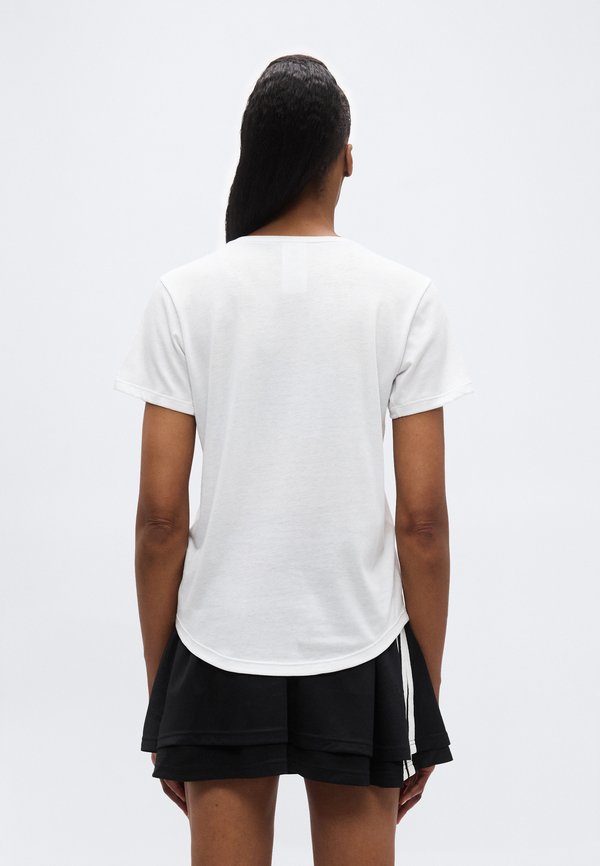 adidas Performance MOTION ESSENTIALS