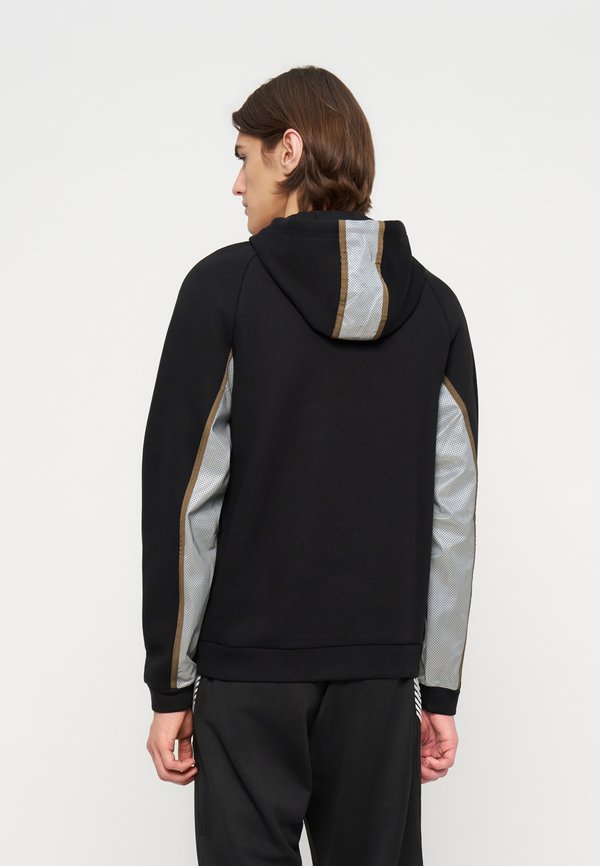EA7 Emporio Armani