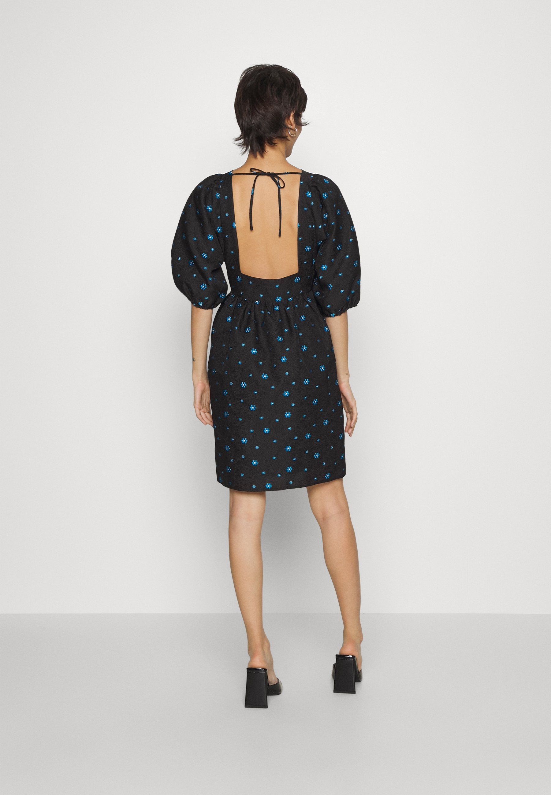 Envii ENSOLO DRESS